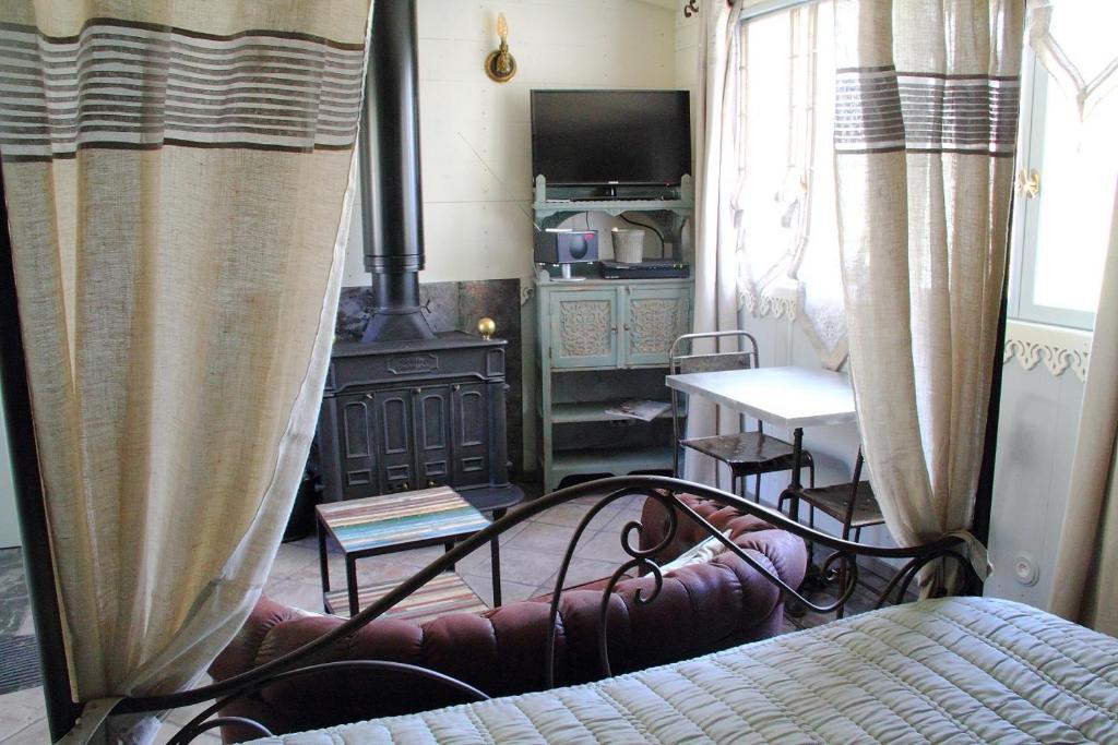 Domaine De L'Escuderia Hotel Parentis-en-Born Room photo